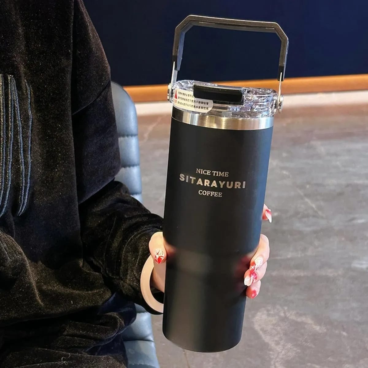 Vaso Termico Capacidad De 900 Ml Con Agarre Y Tapa Termo - Imagen 6