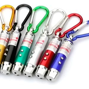 Linterna 3 En 1 Láser Luz Blanca Luz Ultravioleta + Llavero